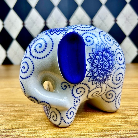 Turkish Porcelain Elephant Figurine Blue Floral Pattern Folk Art  Collectible - Picture 8 of 17